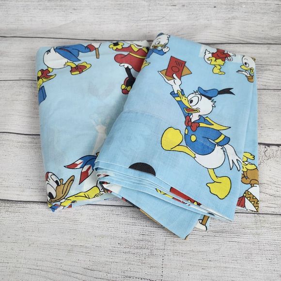 Vtg 80s Disney Frontierland Twin Sheet Set Mickey Mouse Donald Minnie Pluto - Picture 1 of 12